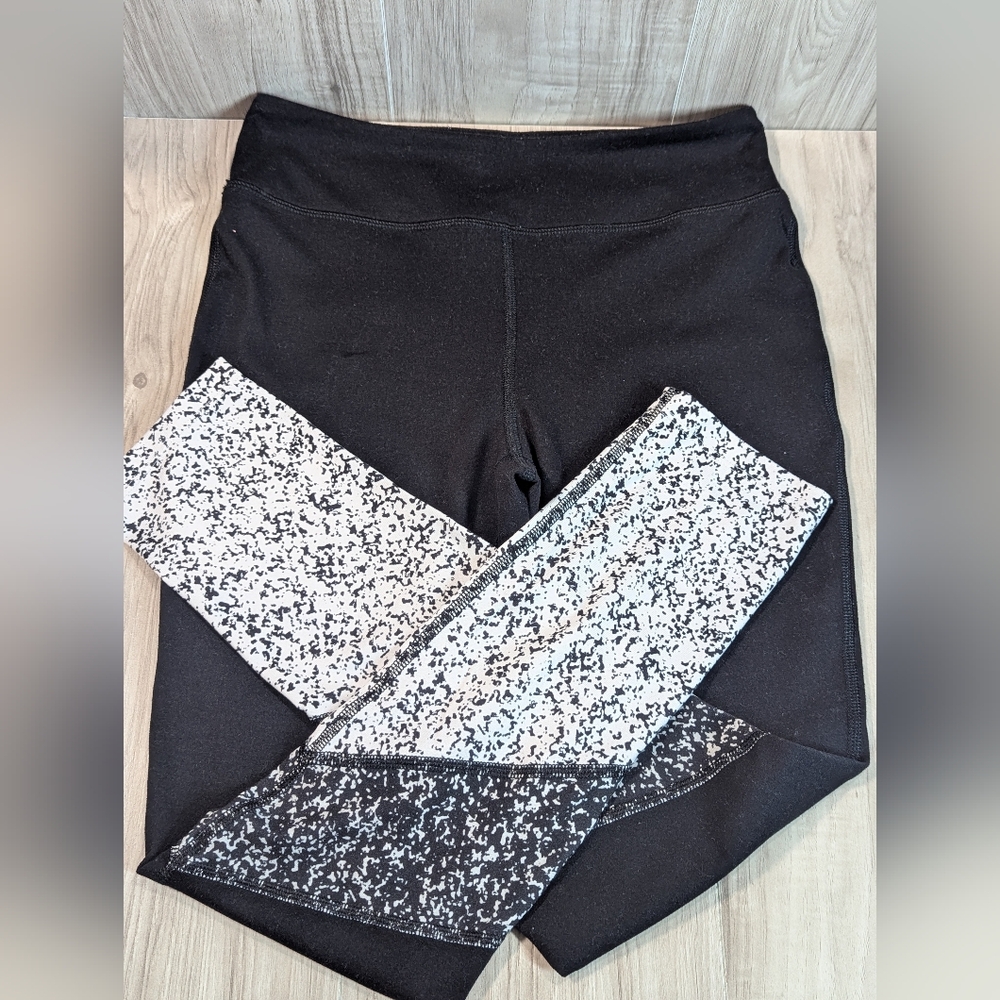 Women's SO BRAND "Perfect Legging" Size Large Black White